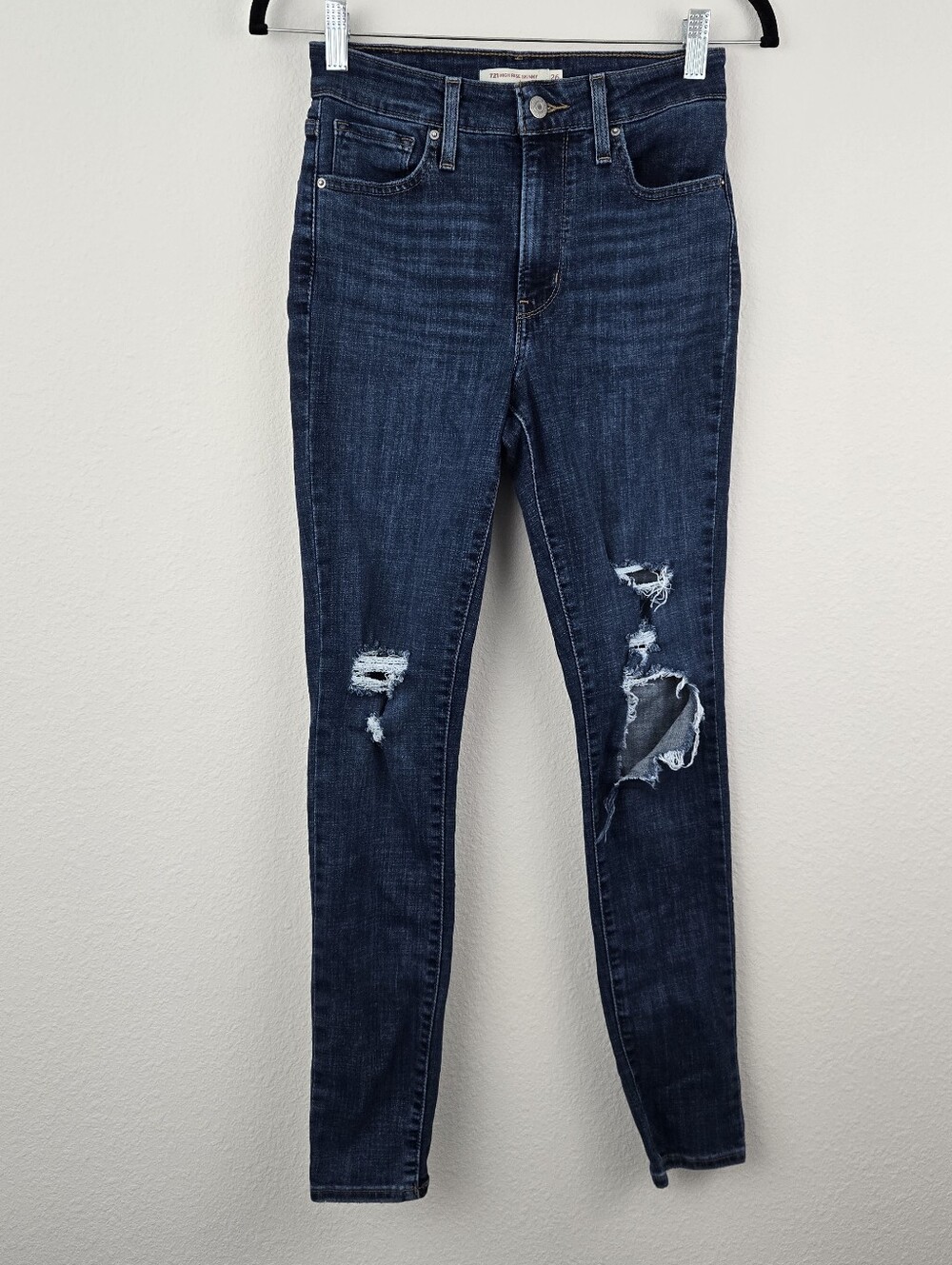 Darkwash Levis 721 High Rise Skinny Jeans